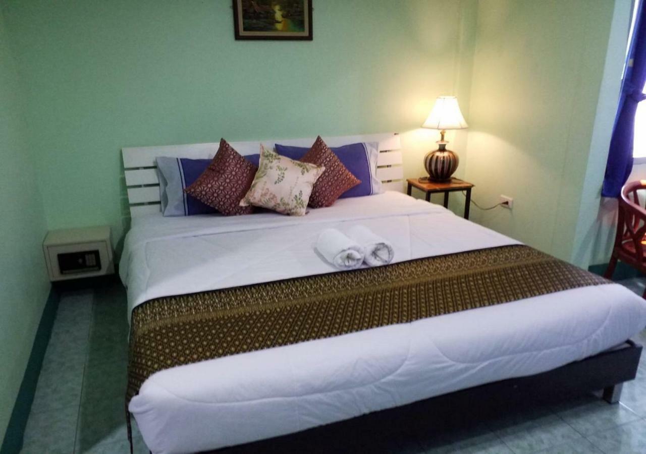 Rung Tawan Hostel Kata-part Kültér fotó